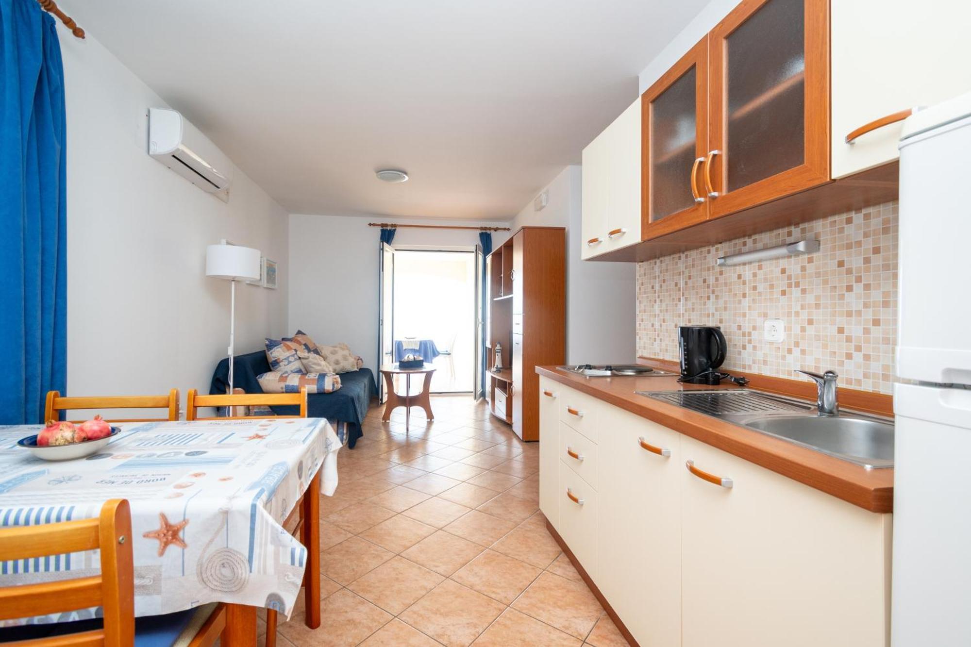 Apartments By The Sea Mandre, Pag - 4092 Kolan Rom bilde